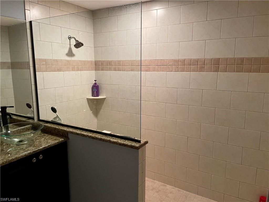 3705 Fieldstone Blvd , Unit 404, Naples, FL 34109 Photo