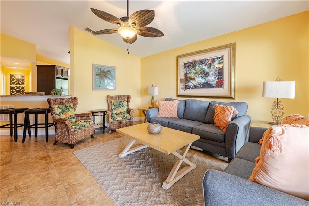 3705 Fieldstone Blvd , Unit 404, Naples, FL 34109 Photo