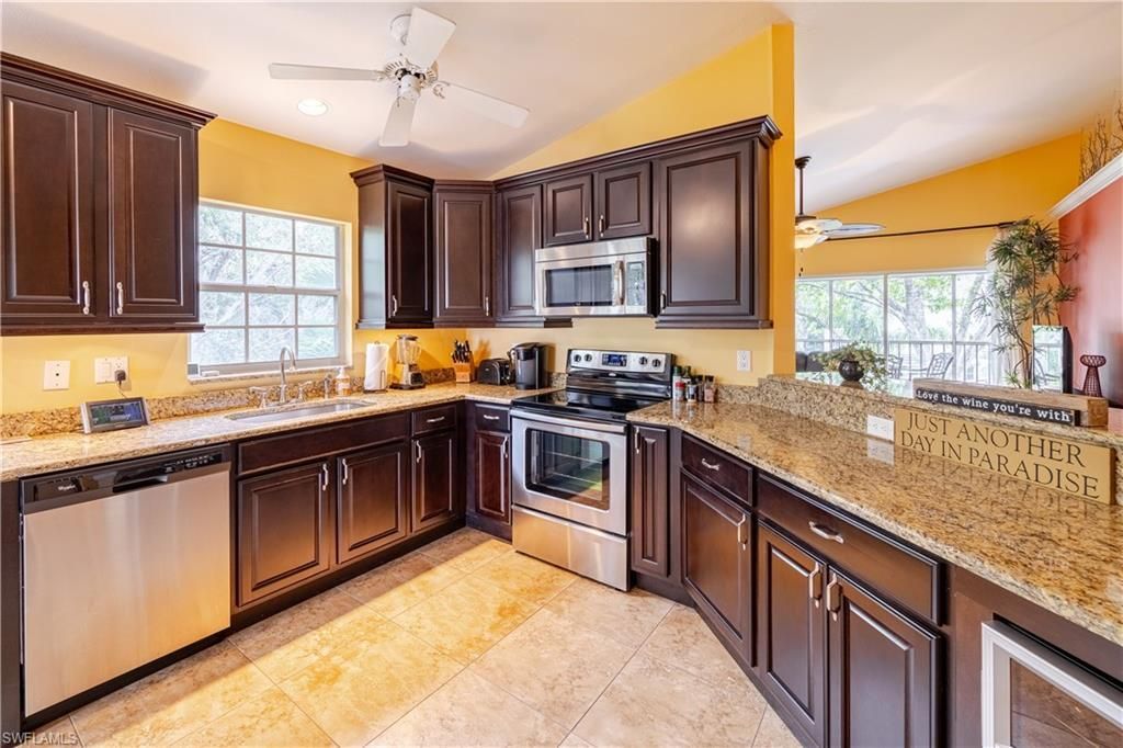3705 Fieldstone Blvd , Unit 404, Naples, FL 34109 Photo