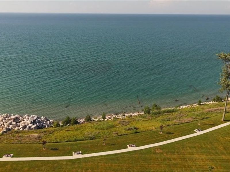 5090 Lake Road E, Unit 1, Geneva on the Lake, OH 44010 Photo 13