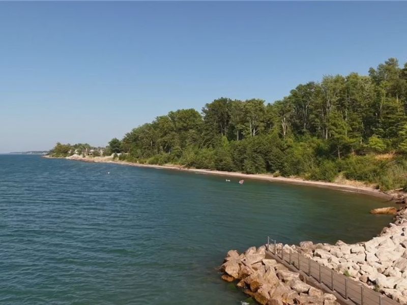 5090 Lake Road E, Unit 1, Geneva on the Lake, OH 44010 Photo 15