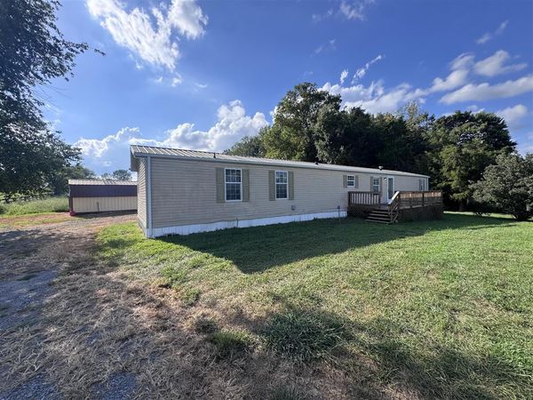 99 Frost Lane , Scottsville, KY 42164