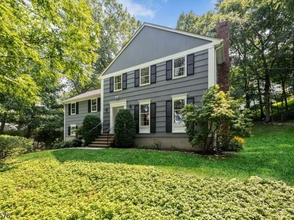 8 KNOLLWOOD DRIVE, Morris, NJ 07960