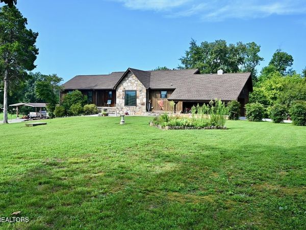 429 Henry Lane, Greenback, TN 37742