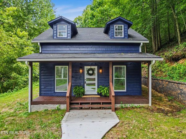 3539 Woodgrove Lane, Maryville, TN 37803