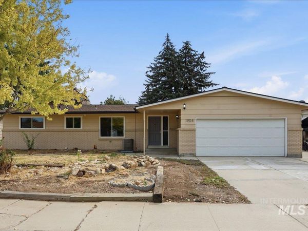 1904 NW 8th St, Meridian, ID 83646