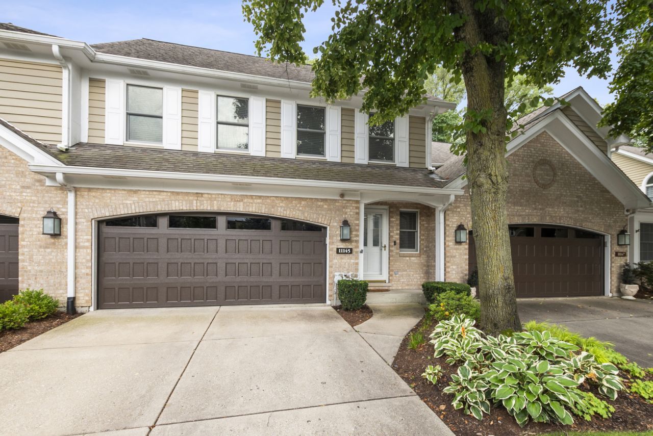 11145 Indian Woods Drive, Indian Head Park, IL 60525 Main Photo