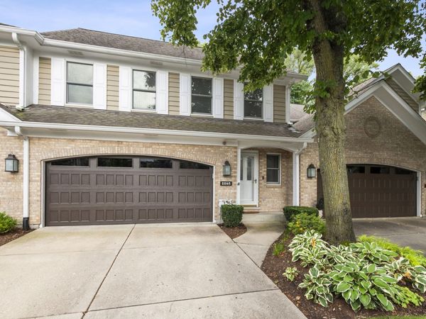 11145 Indian Woods Drive, Indian Head Park, IL 60525
