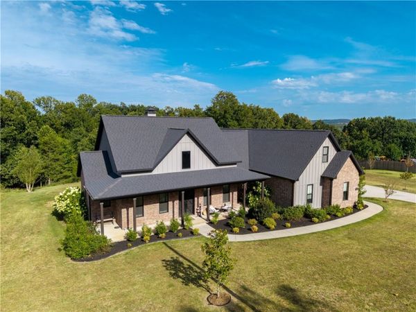 2758 N Adams Road , Fayetteville, AR 72704