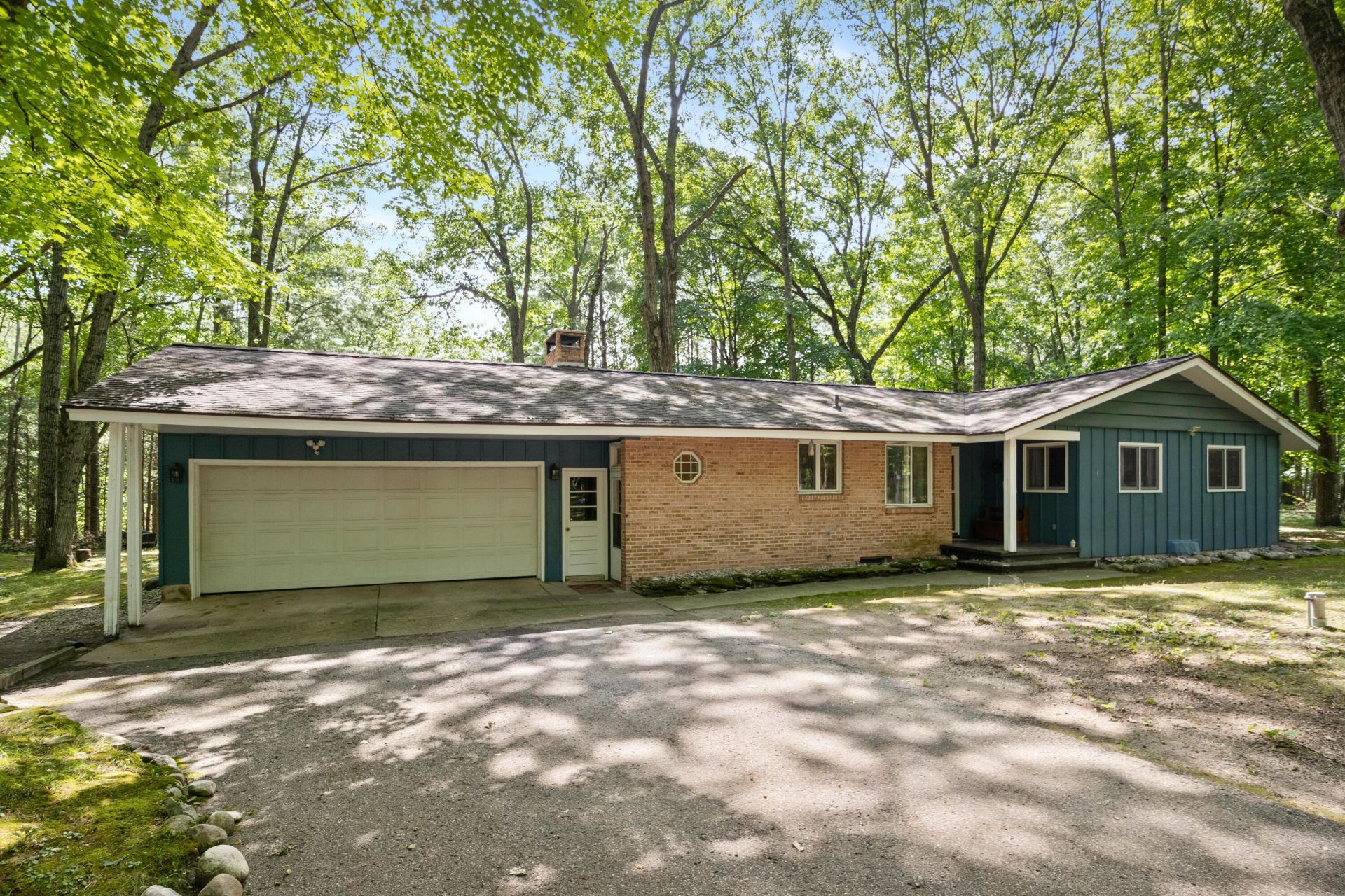 19291 Ottawa Lane, Big Rapids, MI 49307 Main Photo