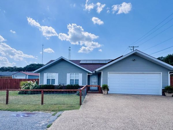 707 Ashley Court, Anderson, MO 64831