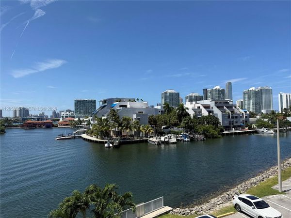 400 Kings Point Dr , Unit 311, Sunny Isles Beach, FL 33160