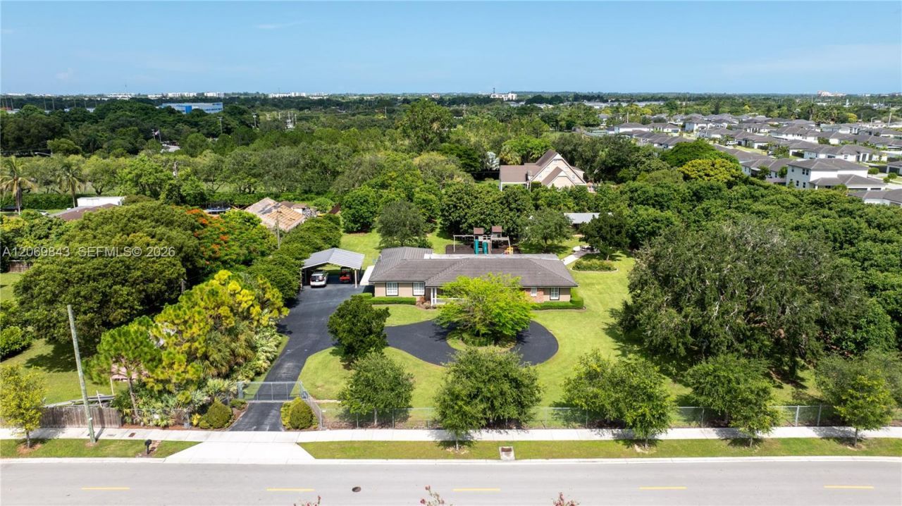 28905 SW 169 Ave , Homestead, FL 33030 Photo