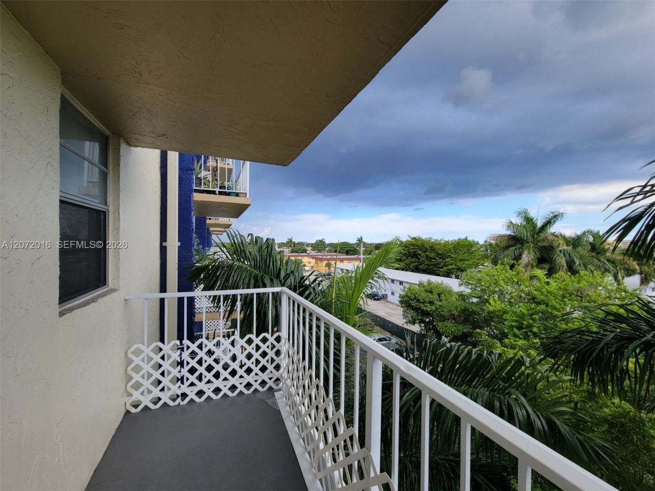 4550 NW 9th St , Unit 512E, Miami, FL 33126 Photo