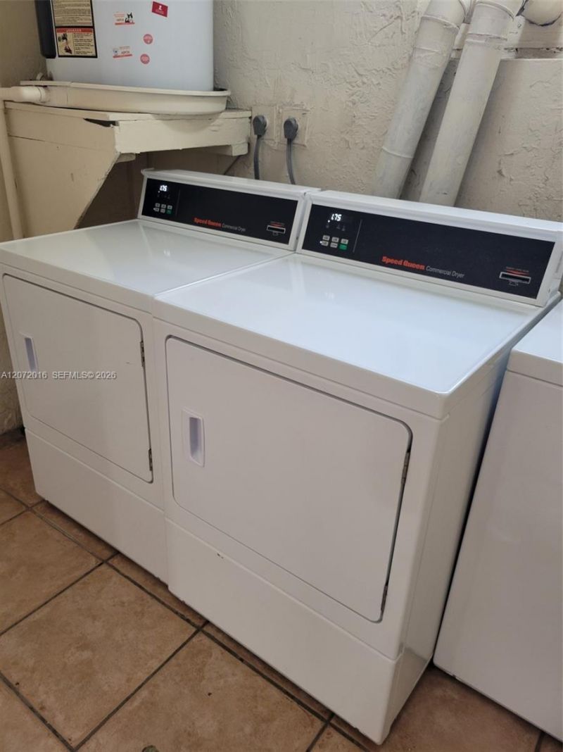 4550 NW 9th St , Unit 512E, Miami, FL 33126 Photo