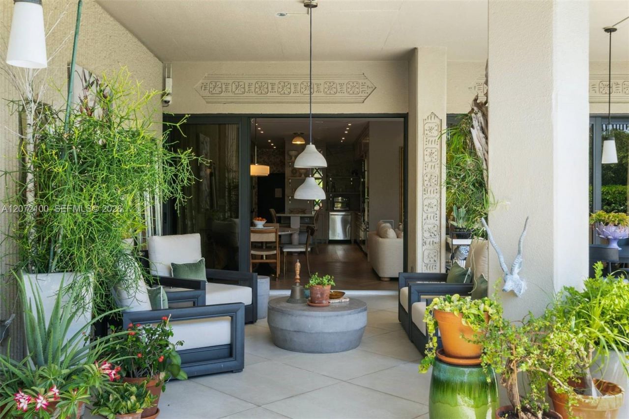 2901 S Bayshore Drive , Unit 1B, Miami, FL 33133 Photo