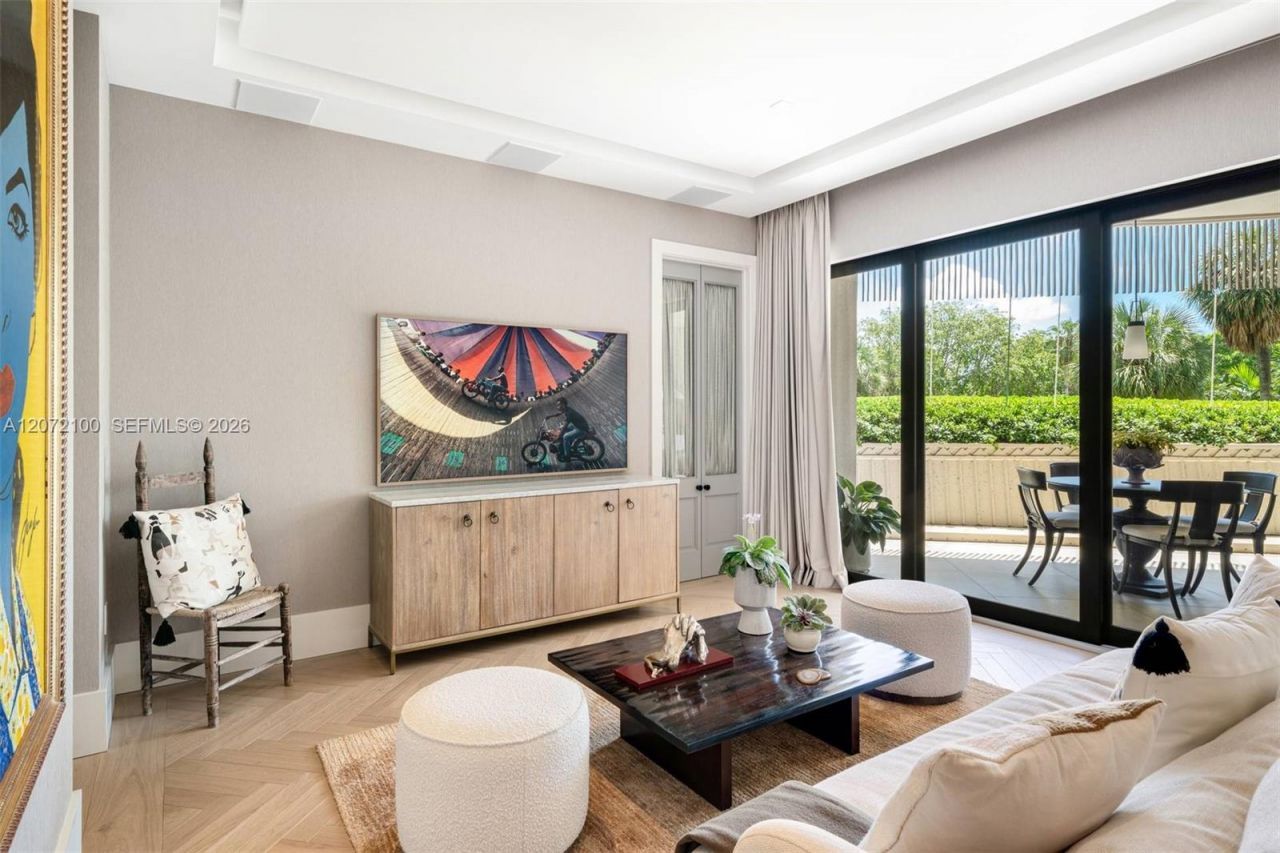 2901 S Bayshore Drive, Unit 1B, Miami, FL 33133 Photo
