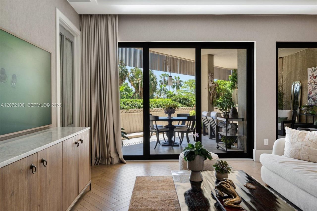 2901 S Bayshore Drive , Unit 1B, Miami, FL 33133 Photo