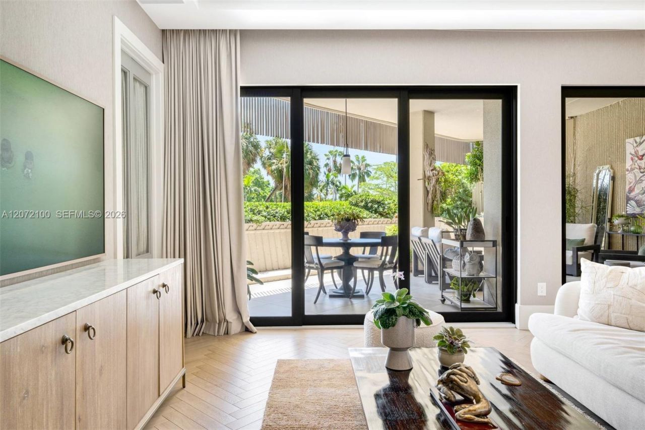 2901 S Bayshore Drive, Unit 1B, Miami, FL 33133 Photo