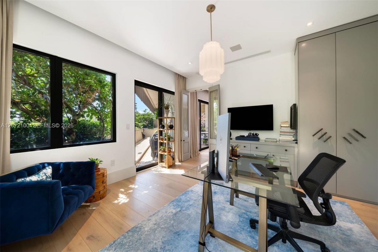 2901 S Bayshore Drive , Unit 1B, Miami, FL 33133 Photo