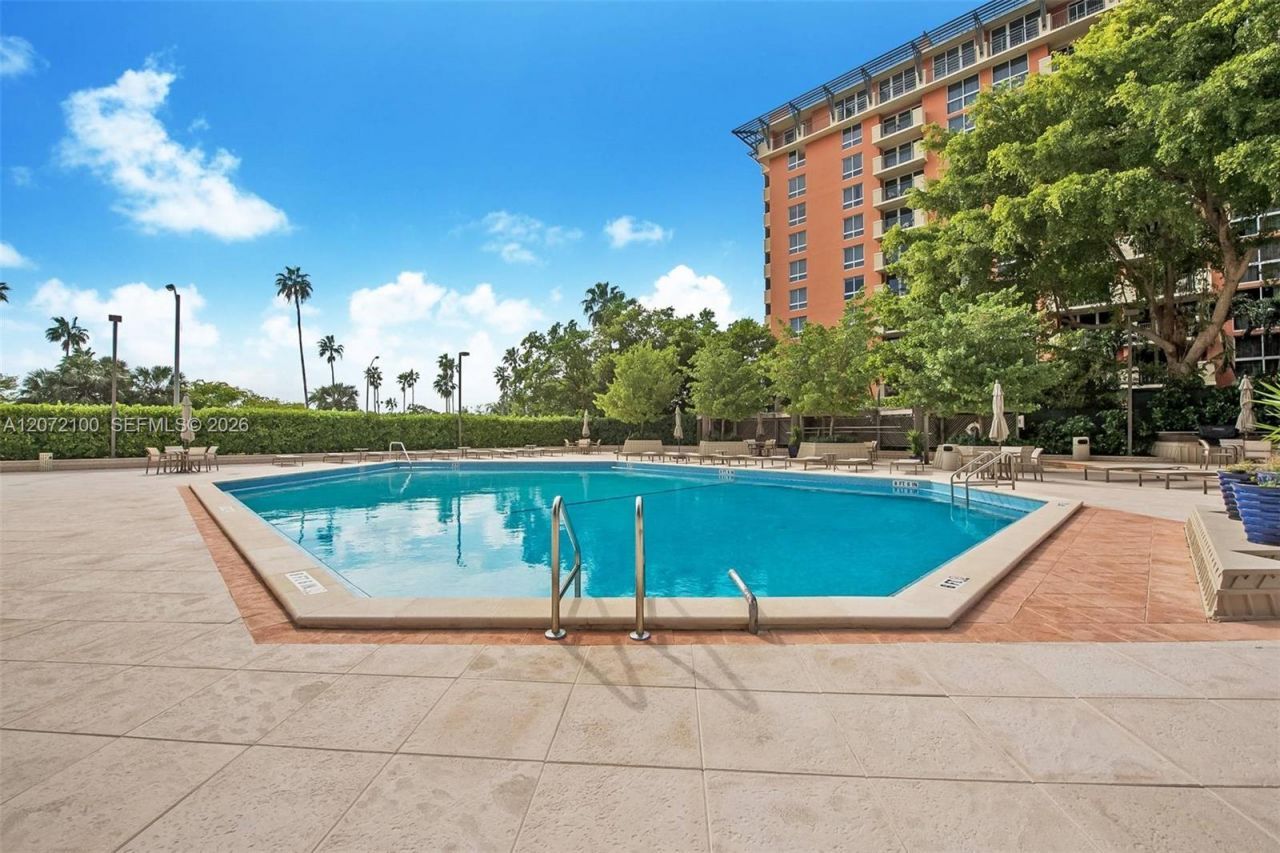 2901 S Bayshore Drive , Unit 1B, Miami, FL 33133 Photo