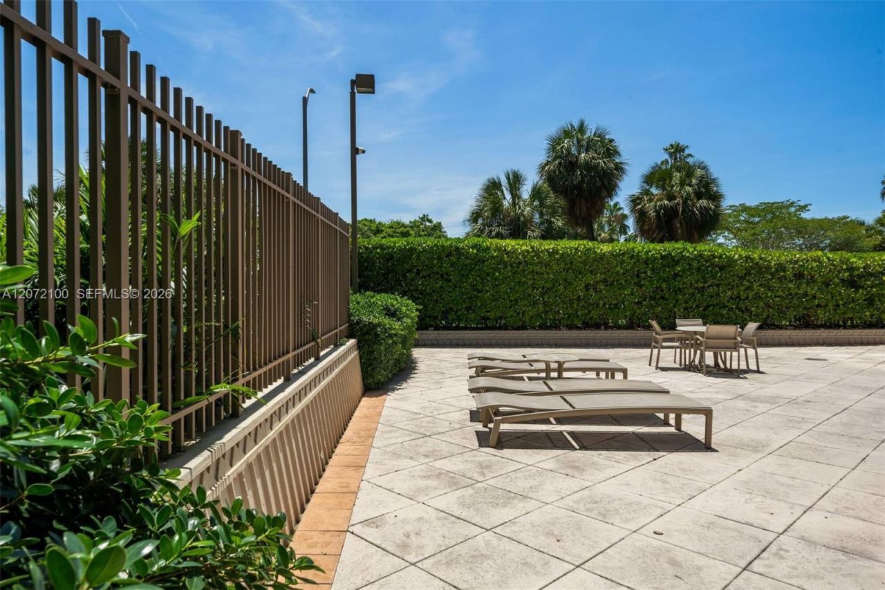 2901 S Bayshore Drive , Unit 1B, Miami, FL 33133 Photo