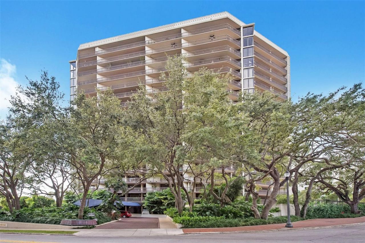 2901 S Bayshore Drive , Unit 1B, Miami, FL 33133 Photo
