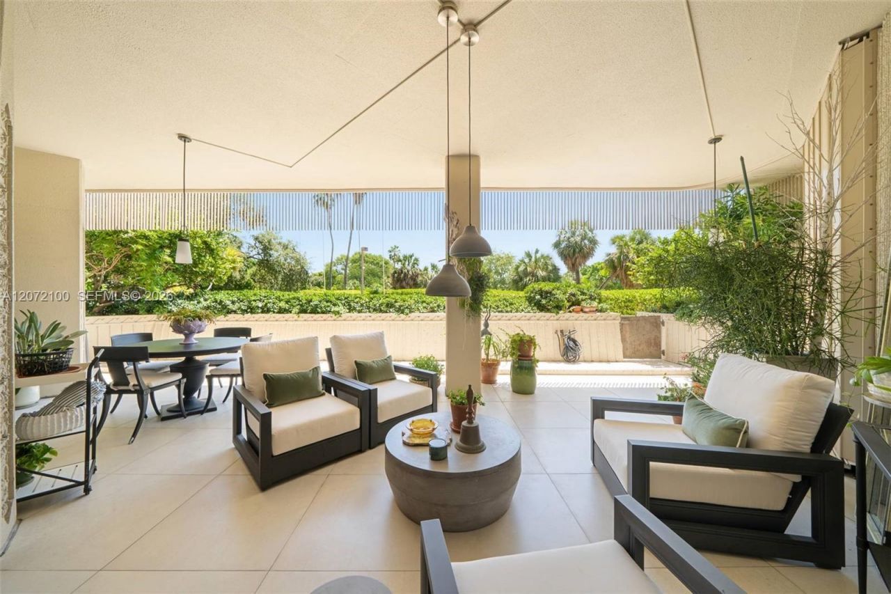 2901 S Bayshore Drive, Unit 1B, Miami, FL 33133 Photo