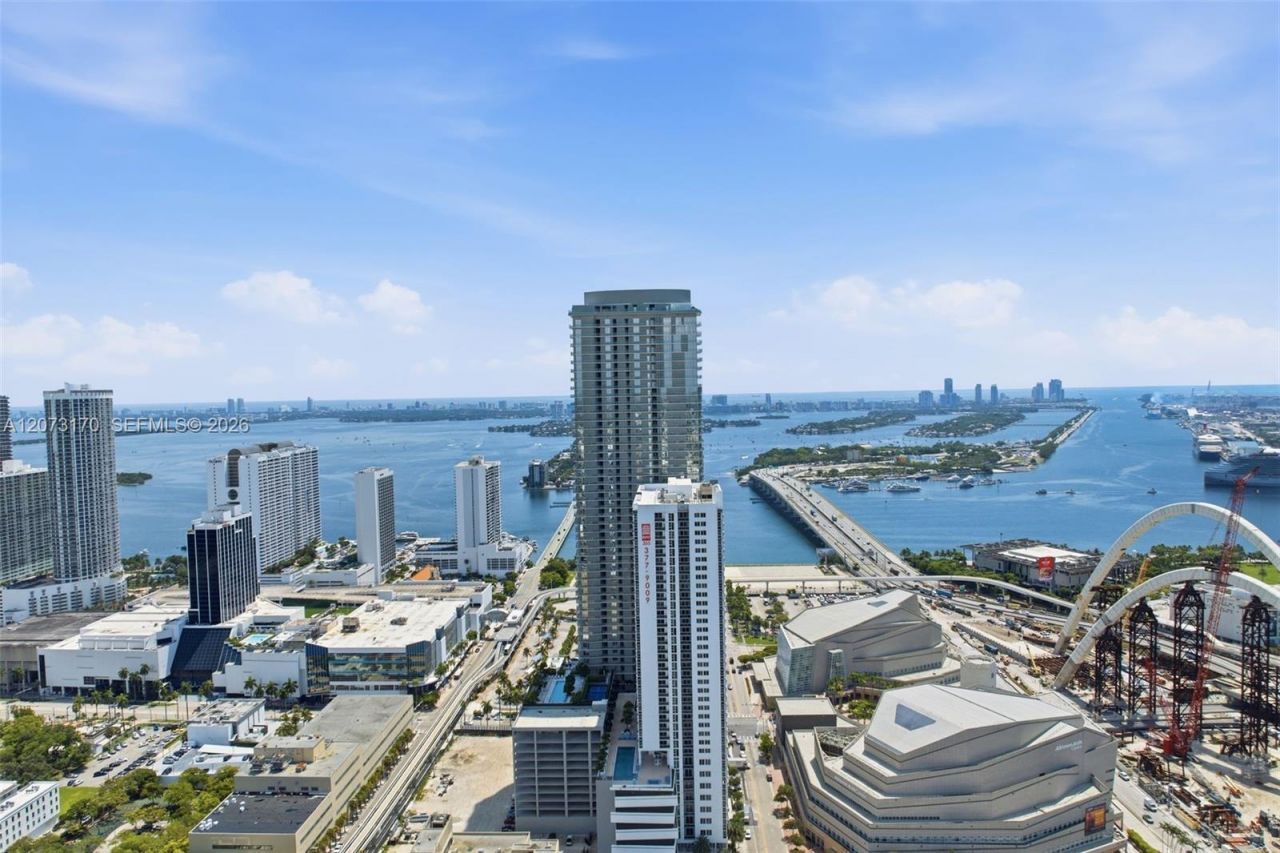 1400 Biscayne, Unit 202, Miami, FL 33132 Photo