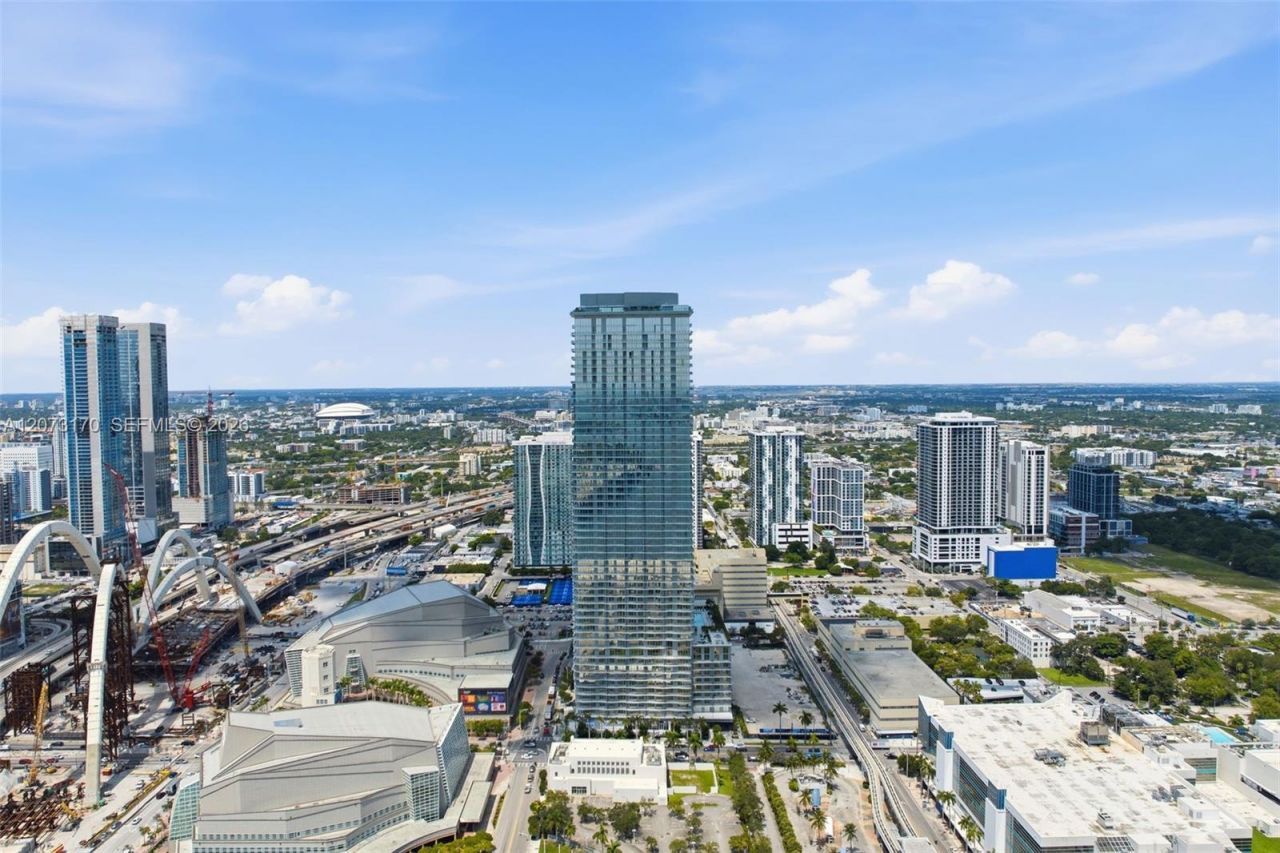 1400 Biscayne, Unit 202, Miami, FL 33132 Photo