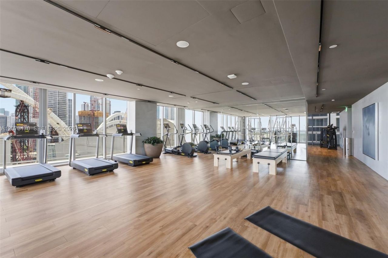 1400 Biscayne, Unit 202, Miami, FL 33132 Photo