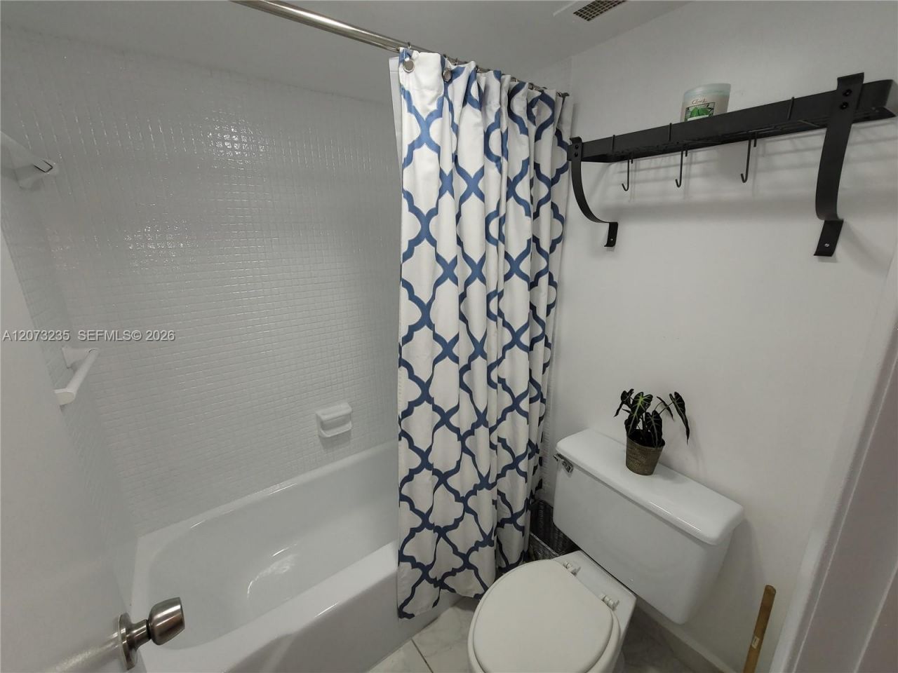 300 Bayview Dr, Unit 603, Sunny Isles Beach, FL 33160 Photo