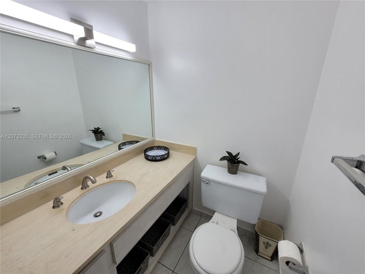 300 Bayview Dr, Unit 603, Sunny Isles Beach, FL 33160 Photo
