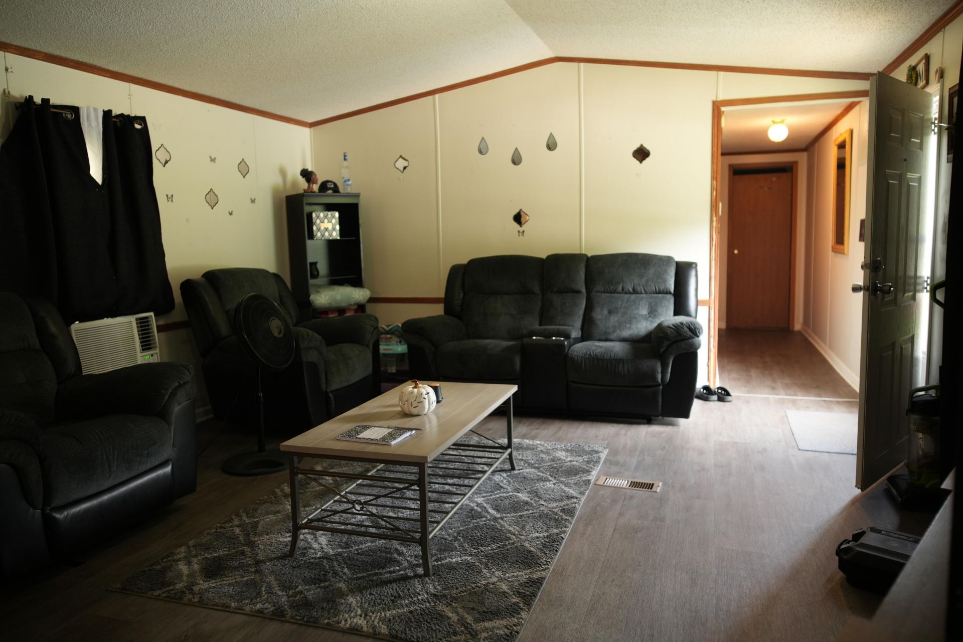 136 Dowdy Street Photo 18