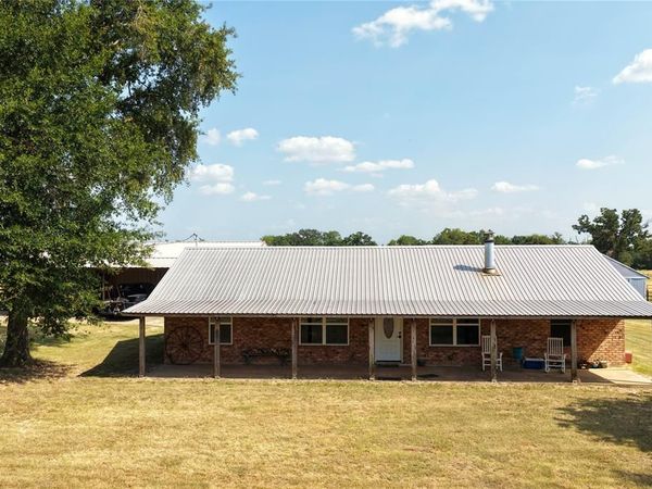110 Private Road 749, Donie, TX 75838
