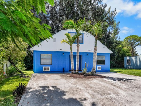 3164 SE Hawthorne Street, Stuart, FL 34997