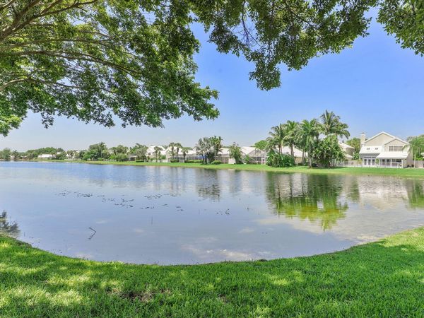 897 Dickens Place, West Palm Beach, FL 33411