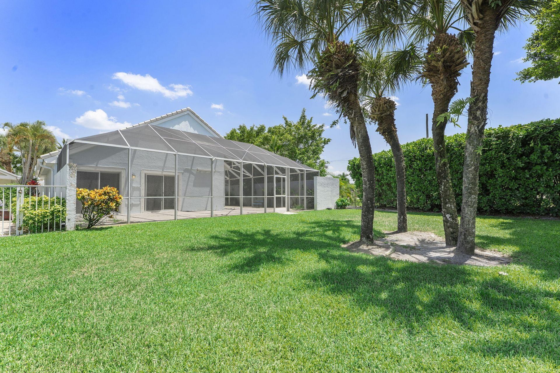 897 Dickens Place, West Palm Beach, FL 33411 Photo