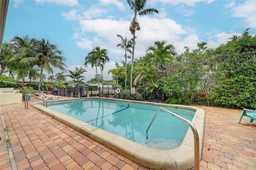 410 SW 15th Street, Unit 207, Pompano Beach, FL 33060 Photo