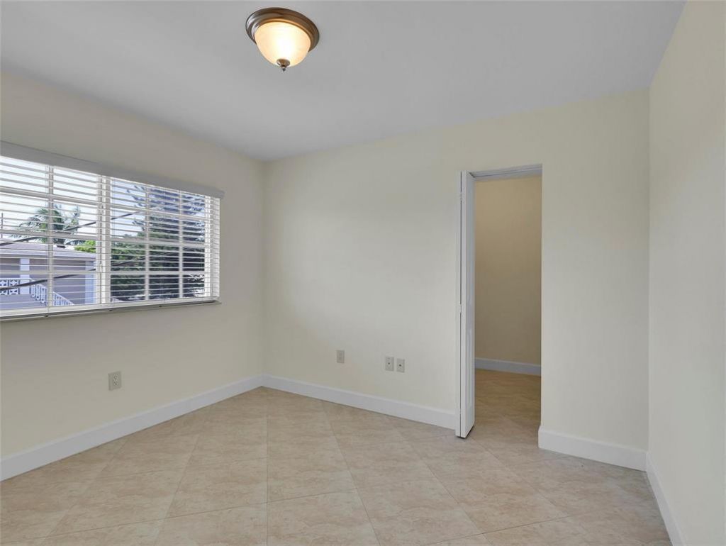 410 SW 15th Street, Unit 207, Pompano Beach, FL 33060 Photo