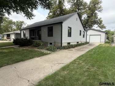 207 S 2nd Street, Cedar Bluffs, NE 68015