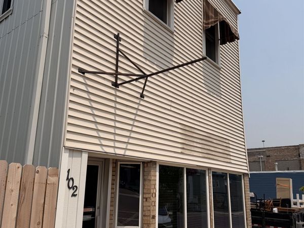 102 E Main Street, Evansville, WI 53536