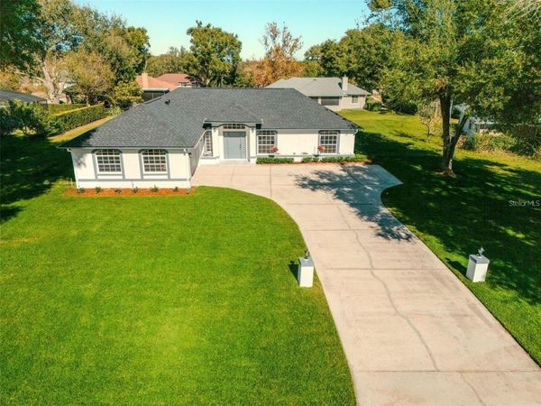 10711 LAKE HILL DRIVE , CLERMONT, FL 34711