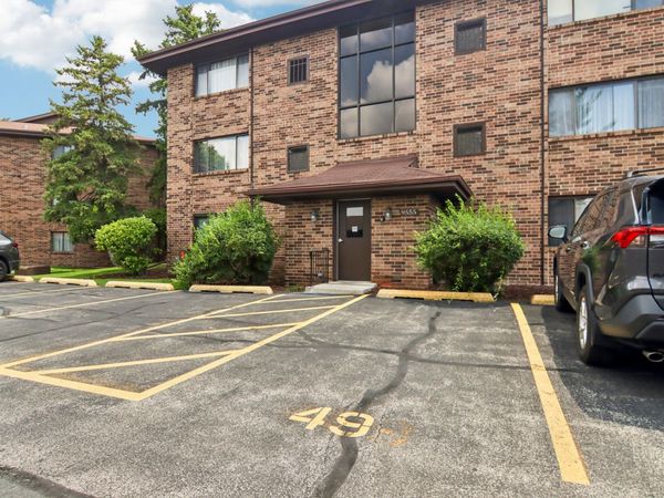 9555 Southwest Highway , Unit 1S, Oak Lawn, IL 60453