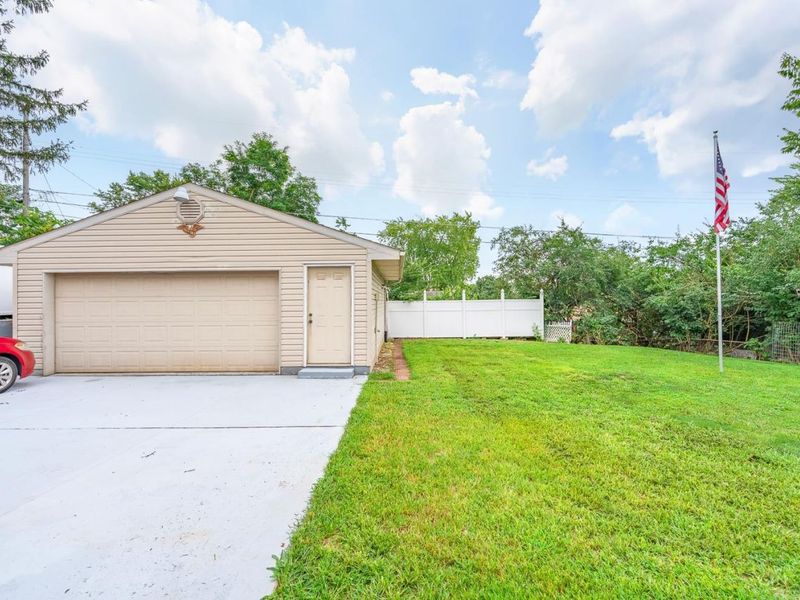 98 Moore Drive, Franklin, OH 45005 Photo 15
