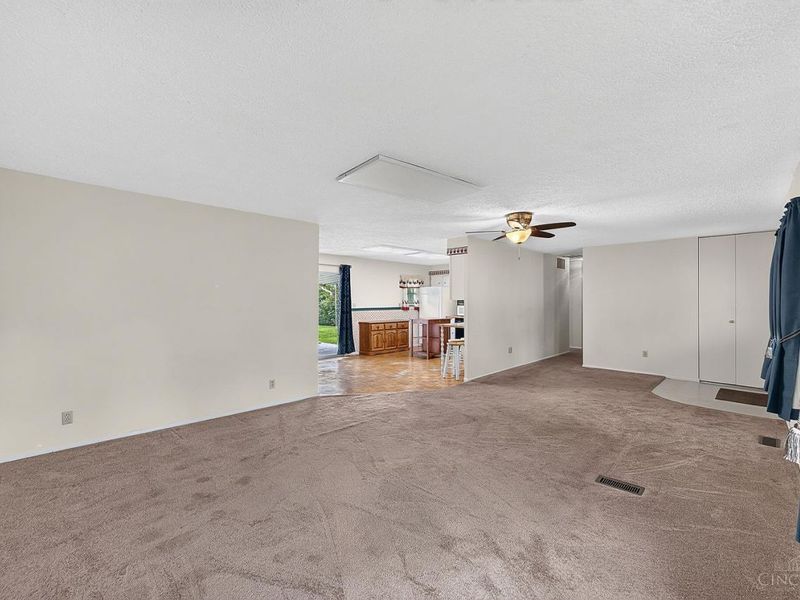 98 Moore Drive, Franklin, OH 45005 Photo 26