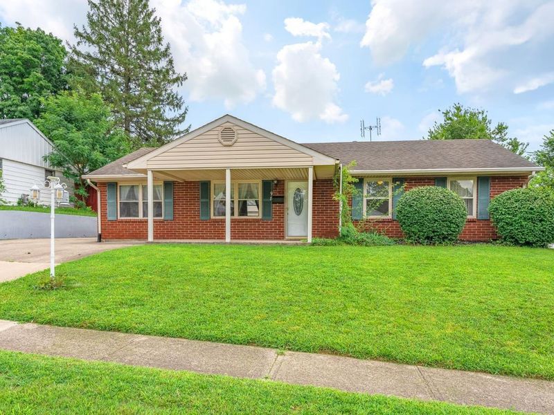 98 Moore Drive, Franklin, OH 45005 Photo 4