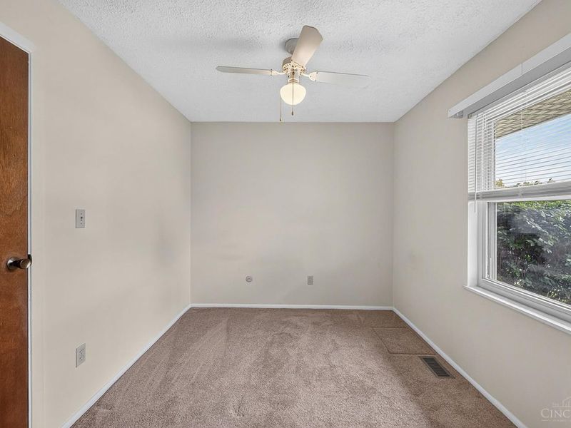 98 Moore Drive, Franklin, OH 45005 Photo 46