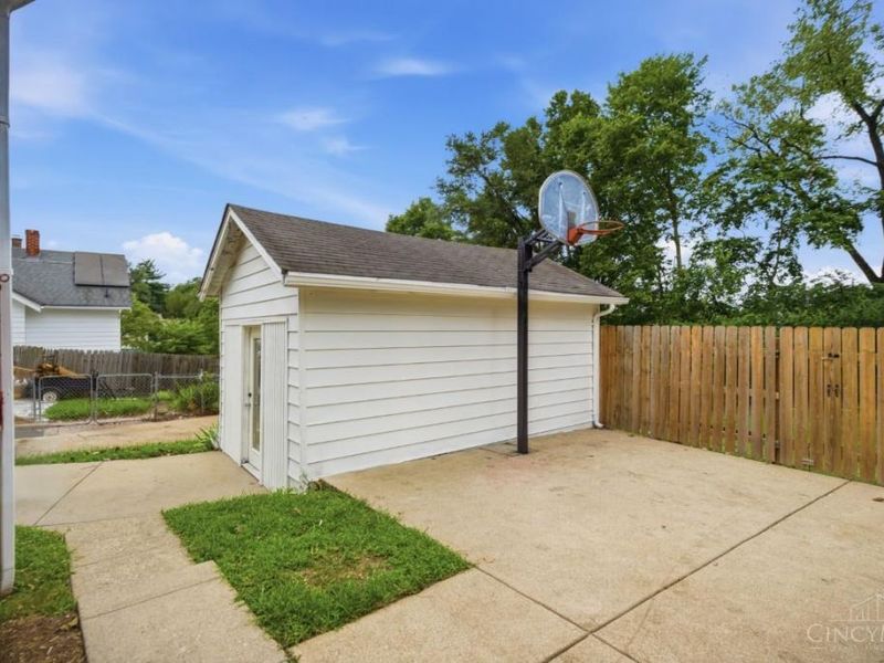 26 Escalon Street, Cincinnati, OH 45216 Photo 37