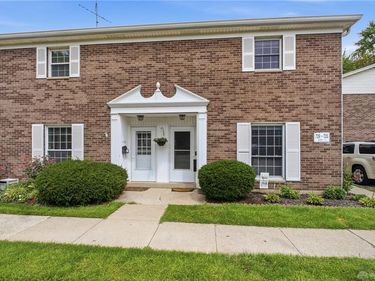 729 Clareridge Lane, Centerville, OH 45458